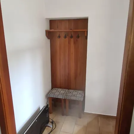 Bardi * Hamr na Jezere
